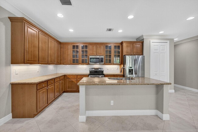 4803 Cadiz Cir
