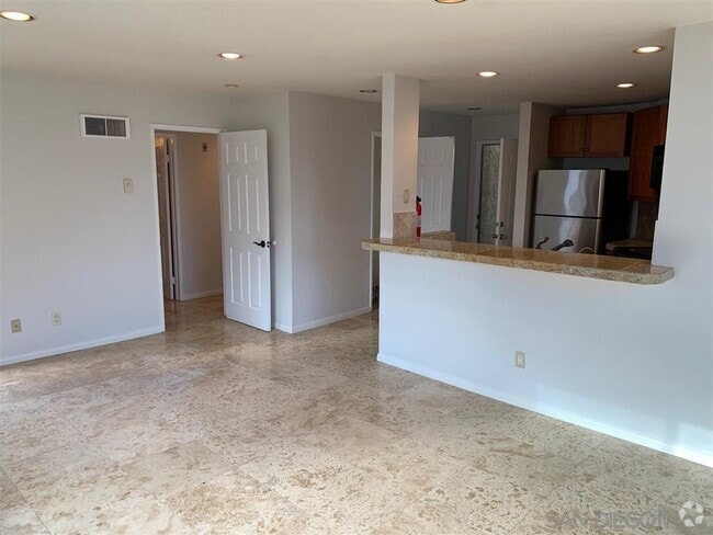 Building Photo - 7405 Charmant Dr Unit 2010 Rental