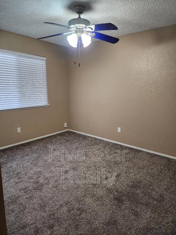 Photo - 1813 Lou Ella Ln