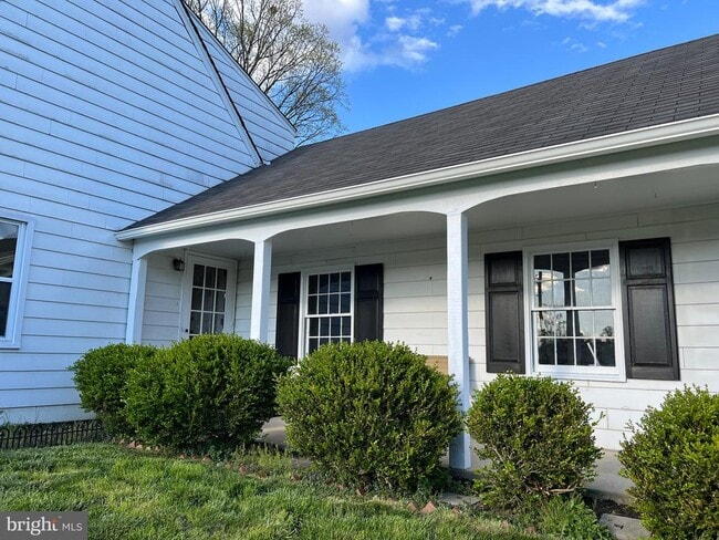 Photo - 650 Linden Cir