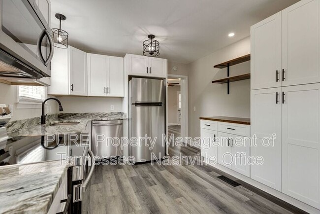 254 Collier Ave