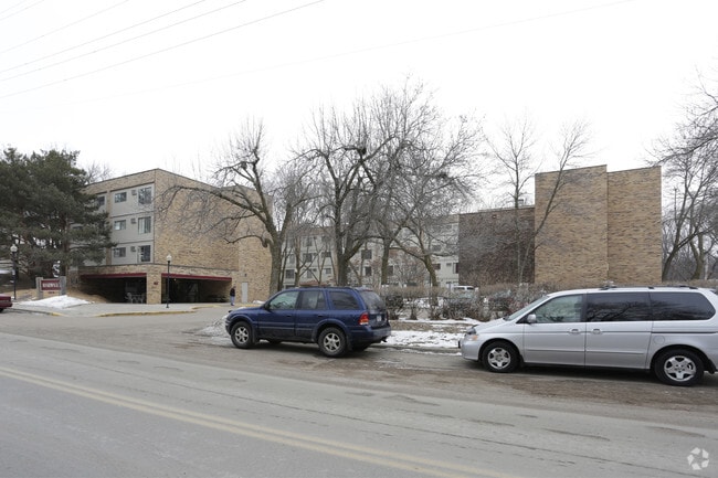 Boardwalk Senior Apartments - Boardwalk Senior Apartments