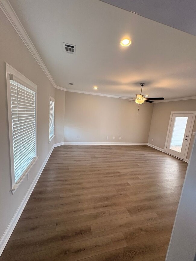 Photo - 102 Alva Ct Unit 102 Alva Court