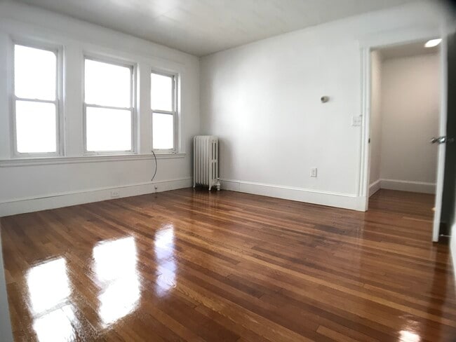 Photo - 6 Endicott Ave