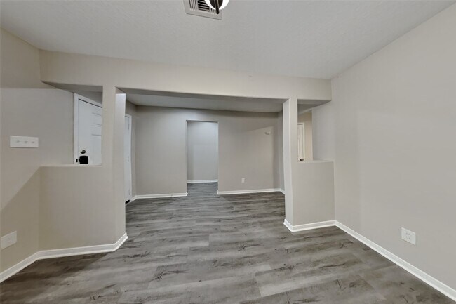 Photo - 5047 Lamppost Hill Ct