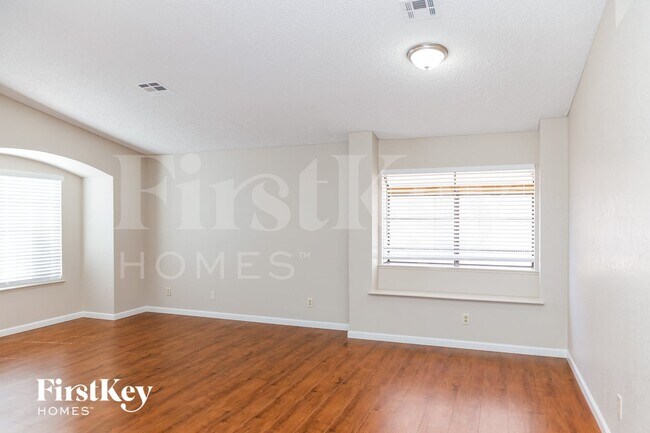 4428 Ryder Ln