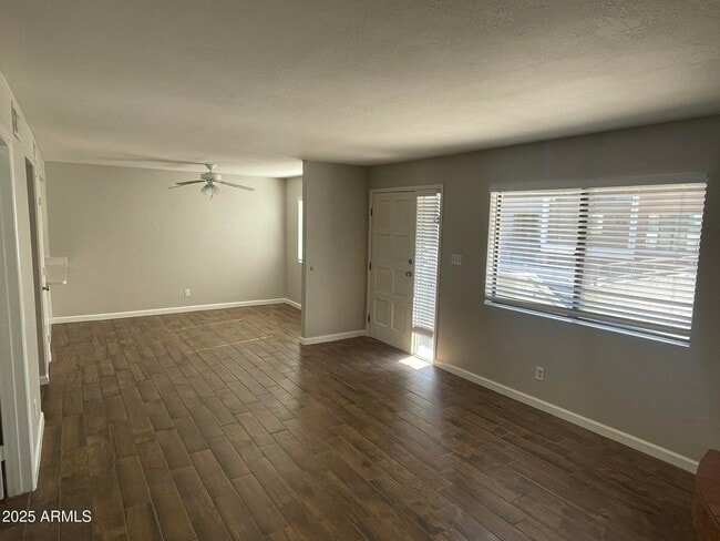 Photo - 3309 N 70th St Unidad 204