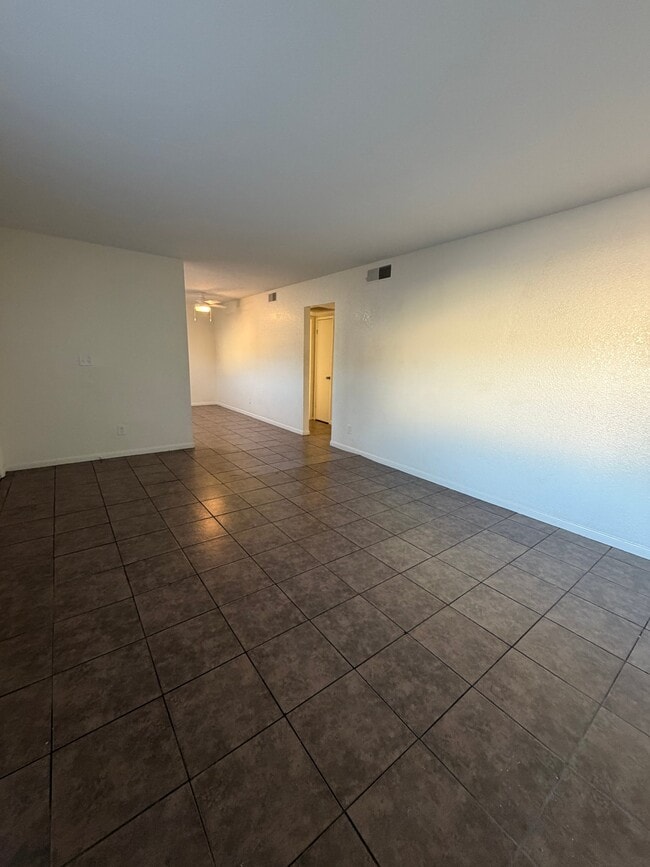 Photo - 1420 E Brown St Unidad B