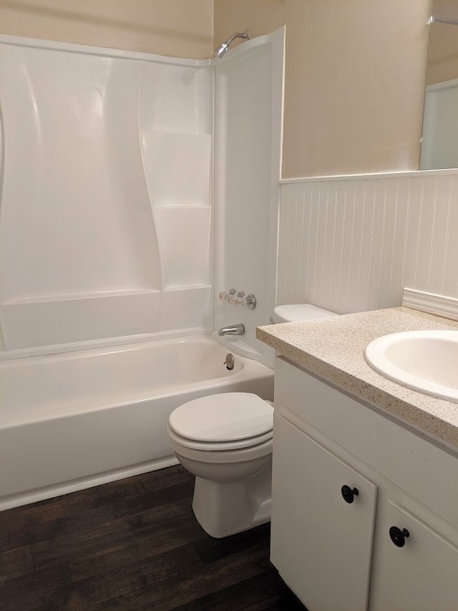 Photo - Regal Forest Apartments