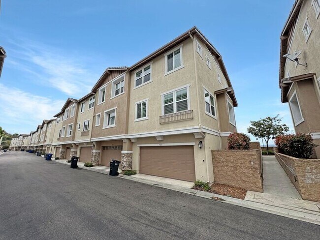 Photo - 3011 Cole Grade Dr