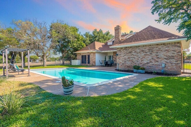 Photo - Unlike Anything You’ve Seen! 1.5-Acre Estate in Aledo ISD