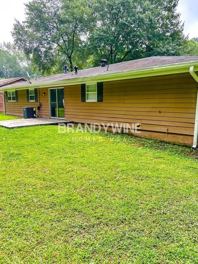 Photo - MOVE IN SPECIAL - MOVE IN BY AUG 14TH AND ...