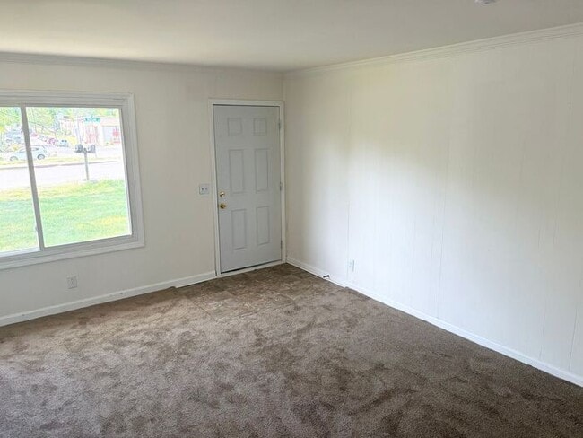 Photo - 2 Bed, 2 Bath - Walking distance to The Pharmacy!