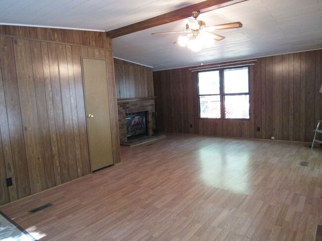 Photo - 113 Forrest St
