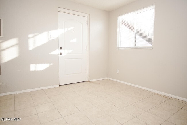 411 Dodge Rd Unit 3