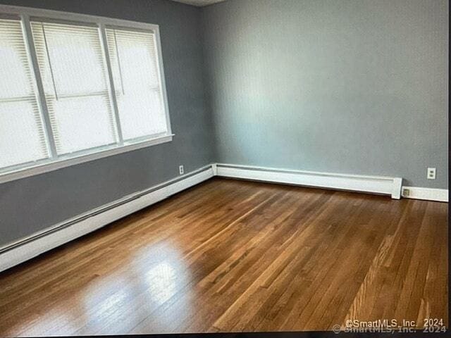 Photo - 555 Frost Rd