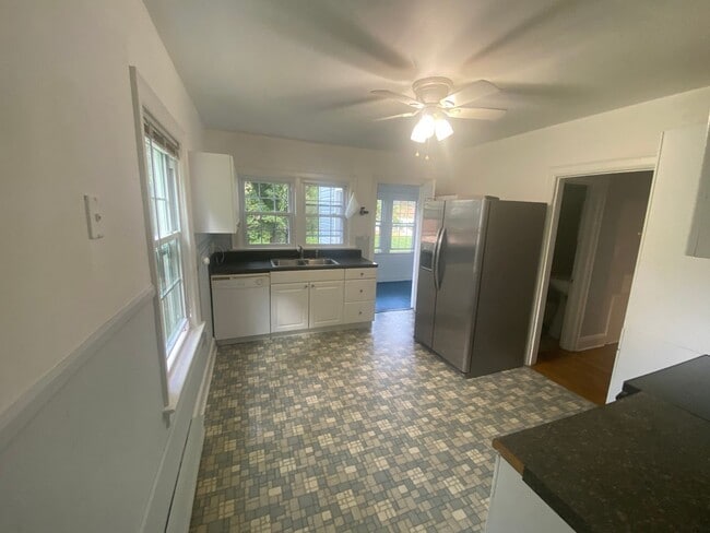 Photo - Blacksburg, 4 BR / 2 BA, Available for August move in