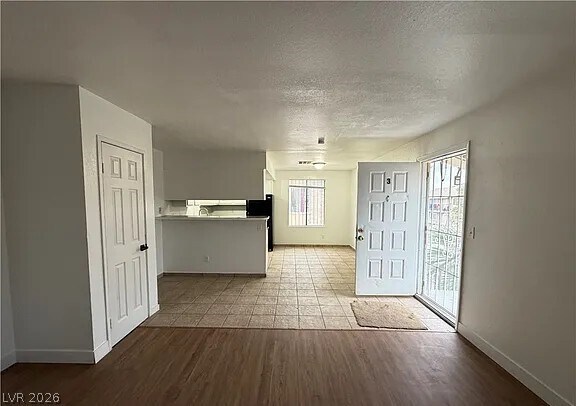 Photo - 4750 Thunderbolt Ave