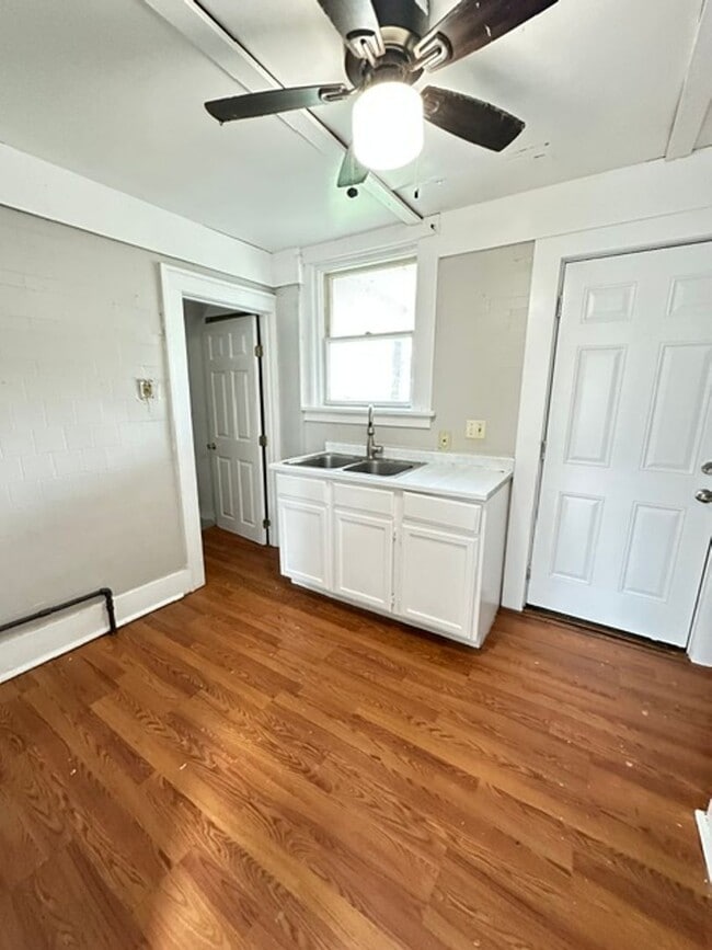 Photo - 1007 Brownell Ave