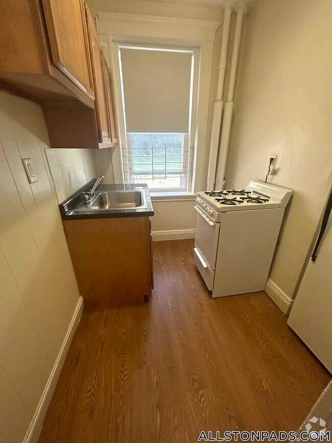 Building Photo - 25 Walbridge St Rental