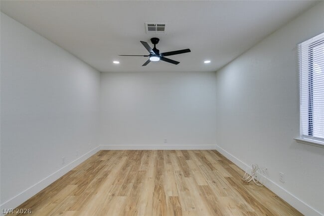 Photo - 5701 Smoke Ranch Rd Unidad C