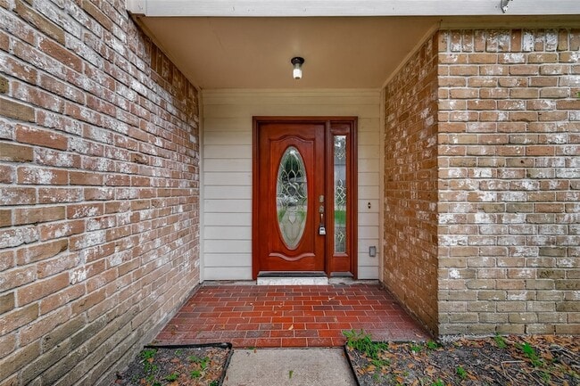 Photo - 18111 Shireoak Dr
