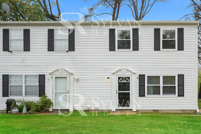 Where Charm Meets Comfort - Where Charm Meets Comfort Townhome