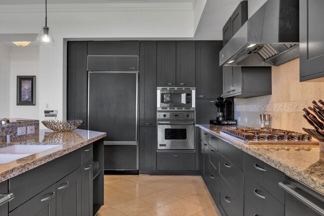 Photo - Luxury 3-Bed Condo at Coconut Grove. Ocean...