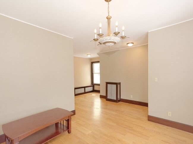 Photo - 546 Mercer St Unit 1