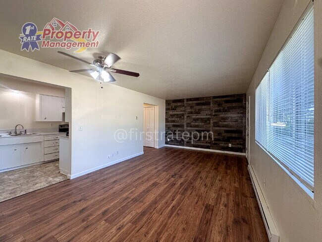 Photo - 1826 N Crestmont Dr