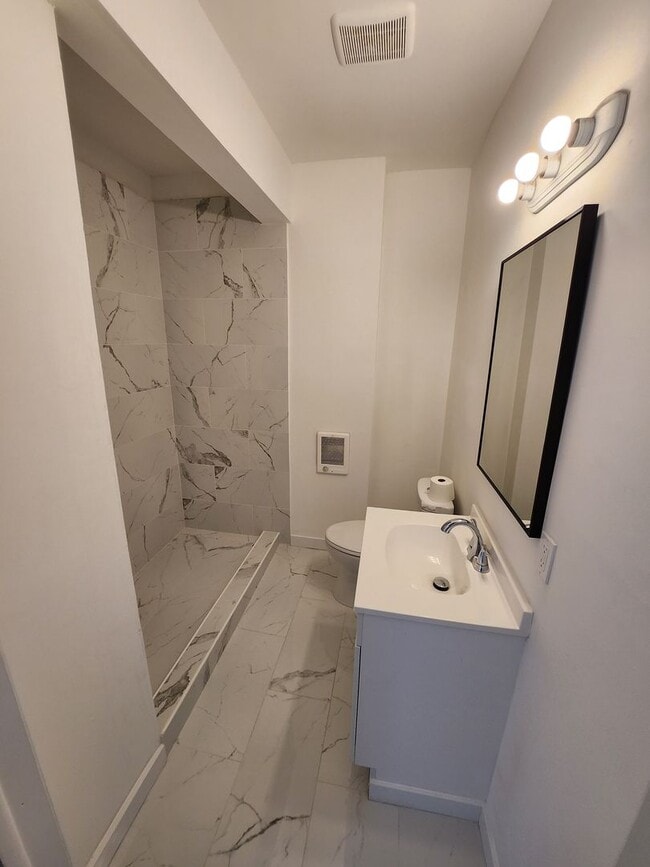 Photo - Row Home For Rent with Fenced in BackYard