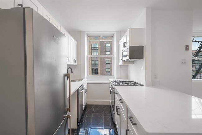 Photo - 1327 Willow Ave