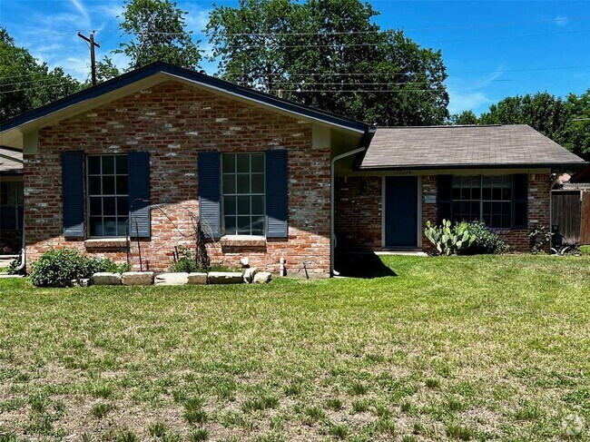 Building Photo - 2204 Lanier Dr Rental