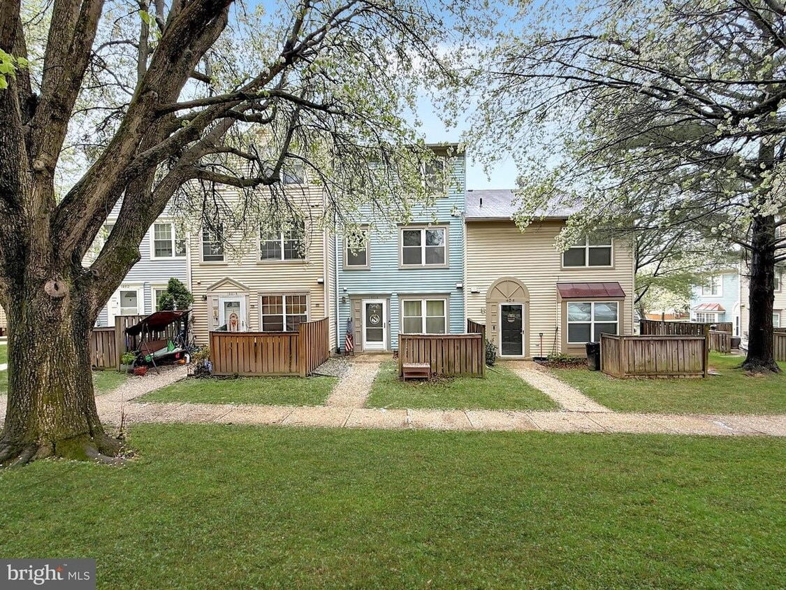 Photo - 18016 Golden Spring Ct (Olney, MD)