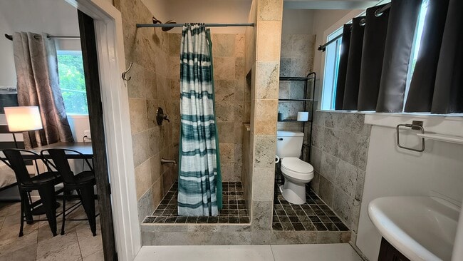 Photo - **Beautifully Furnished Private Studio – Captain Cook