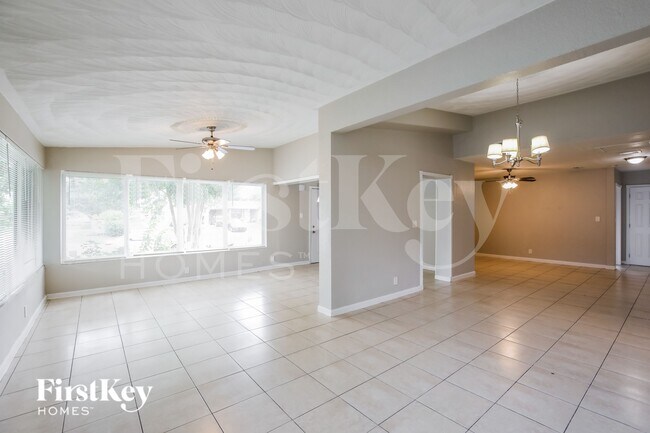 Photo - 421 SW 29th Ave