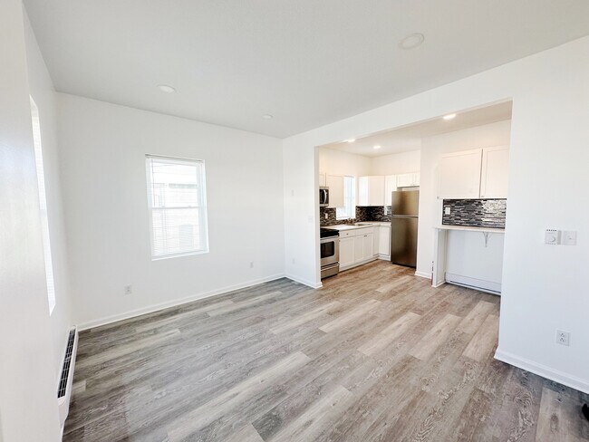 Photo - 200 Franklin Ave