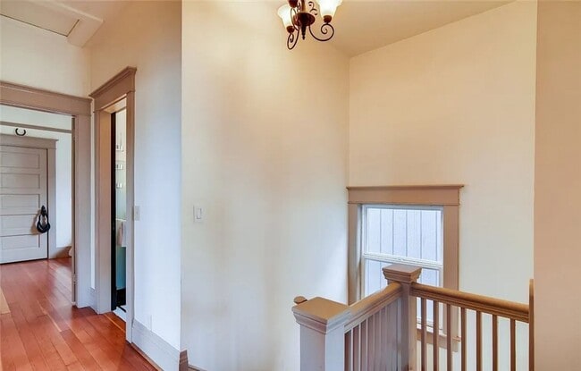 Photo - 1017 Taylor Ave N Unidad 1019