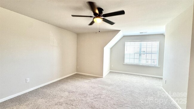 Photo - 1542 Swallow Tail Dr