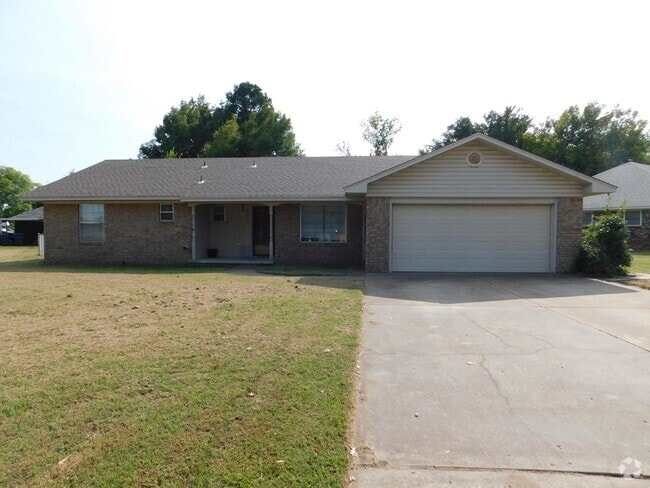 Building Photo - 4 bedroom house Fort Smith