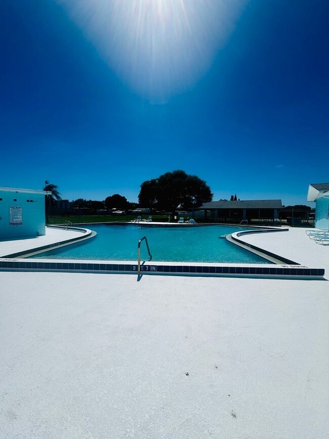 Photo - Welcome to your Florida retirement dream in desirable Hollywood Estates.