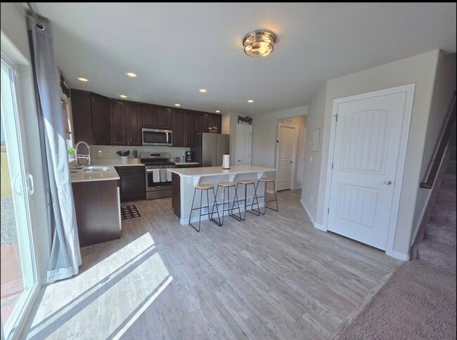 Photo - 6784 Skuna Dr