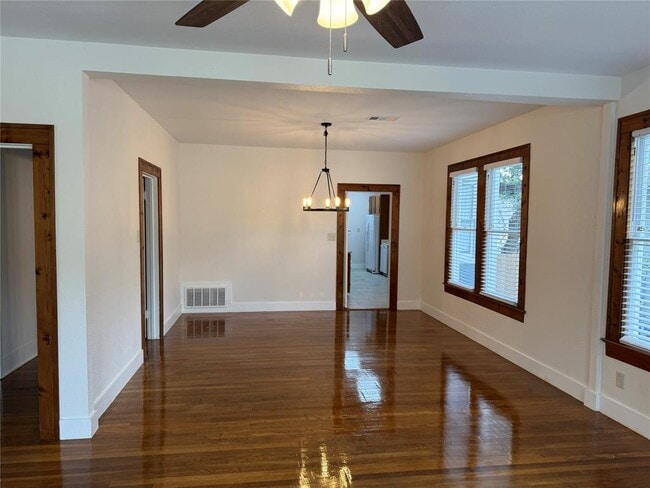 Photo - 2842 Shoal Crest Ave