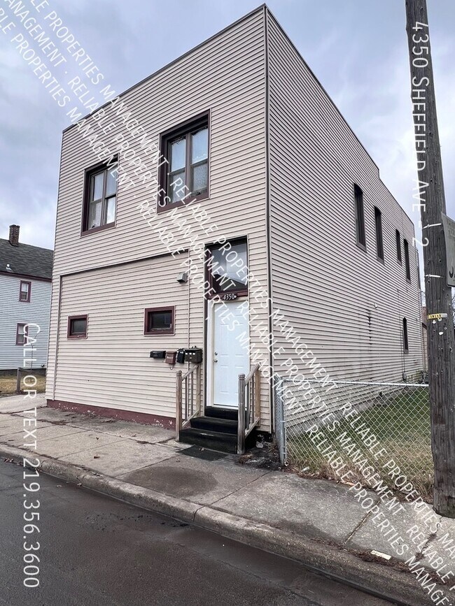 Photo - 4350 Sheffield Ave Unit 2