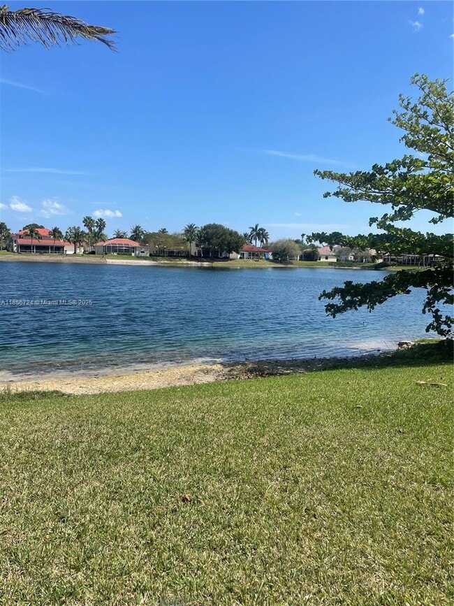 Photo - 575 SE 29th Dr
