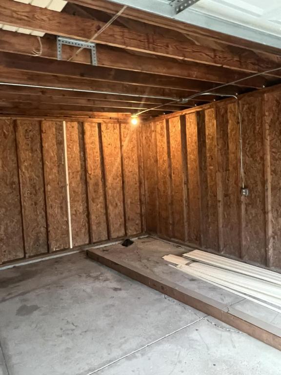 Photo - 13700 Maple Leaf Dr