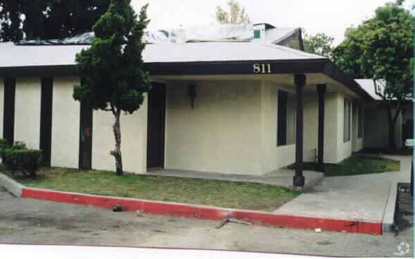 Photo - Romneya Gardens Apartments