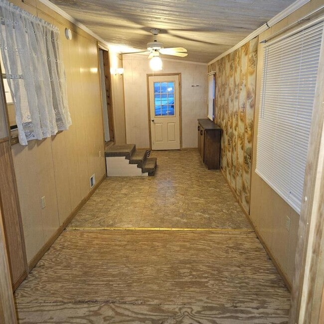 Photo - 111 Franklin St