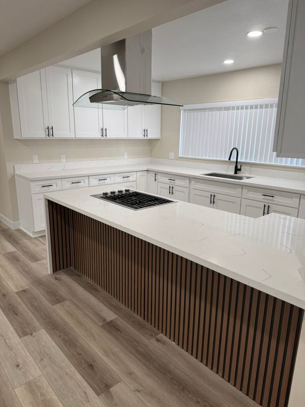 Photo - 340 E Shamrock St