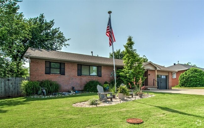 Building Photo - 1409 S Blvd Rental
